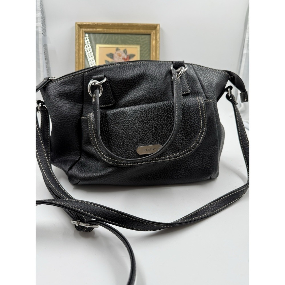 Koltov‎ woman's black leather midsized hand/ crossbody purse